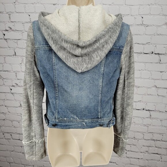 Free People Blue Denim Distressed Removable Knit Hood Jean Jacket Size Small S - Picture 2 of 14